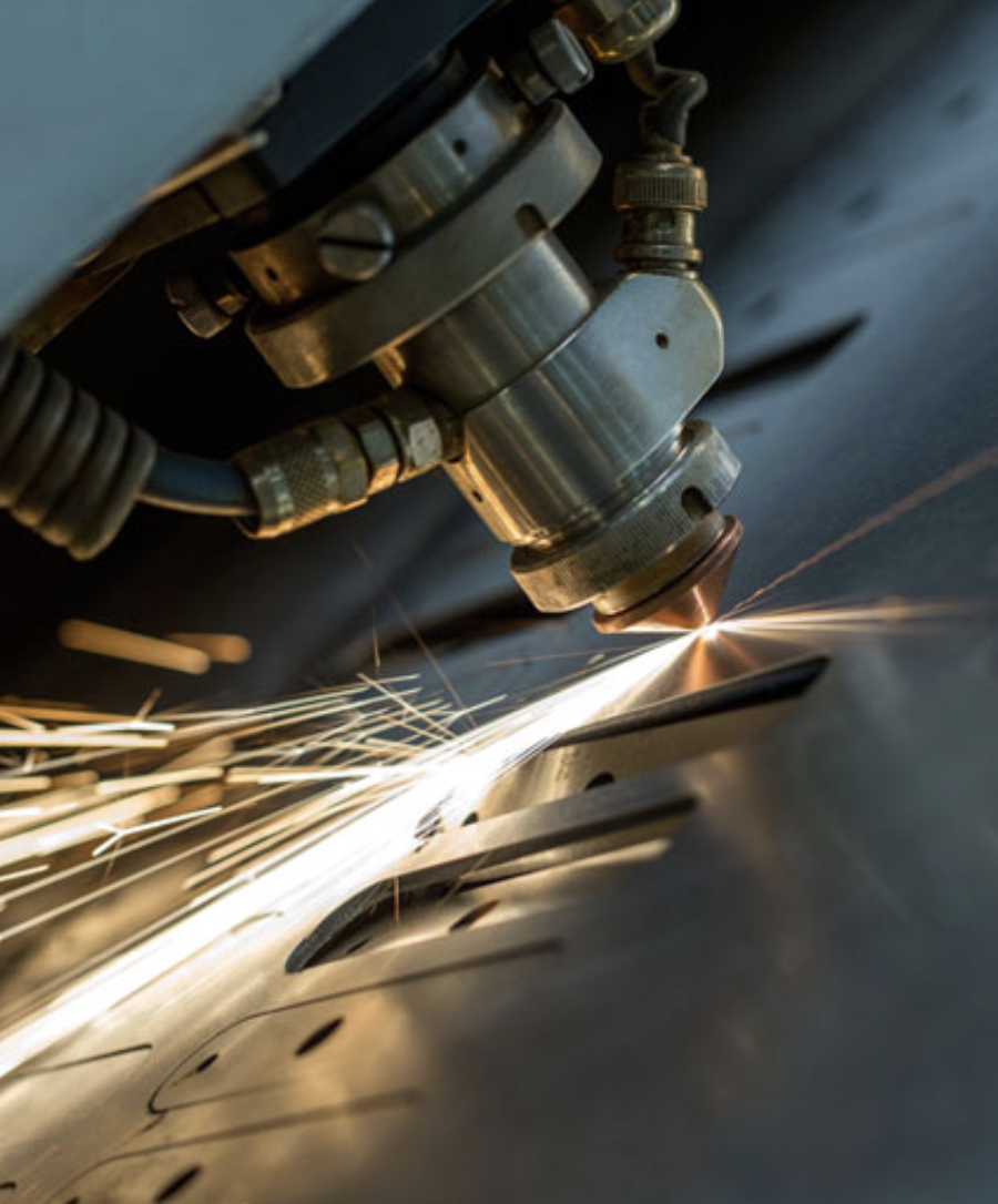 Retail shelf with AR overlay elements and training prompts